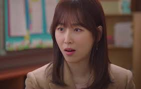 Hết "tiểu tam" lại đến 'tiểu tứ" đồng loạt tuyên chiến, vợ cao tay xử đẹp  khiến anh ả một phen ê chề