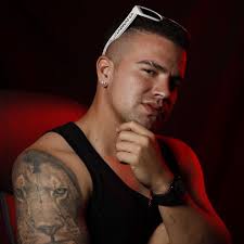 Alan Olivo (@alanolivo10k)