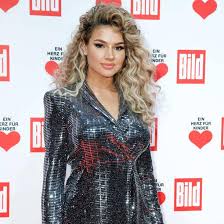 Facebook gives people the power to. Lockenpracht Shirin David Das Frisuren Chamaleon Bravo