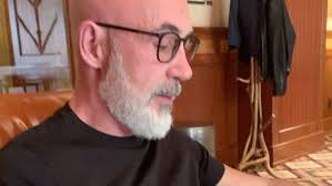 Show me your five closest friends and I will show your future