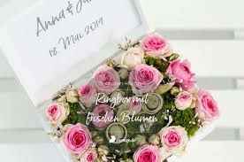 Gym/physical fitness centre in boston, massachusetts. Fruhlingshafte Magnolien Hochzeit Teil 3 Ringbox Mit Frischen Blumen Dekorieren Blumigo