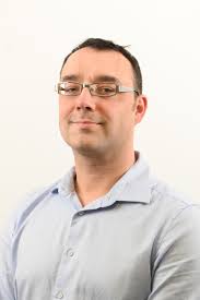 Premier robot chirurgical orthopédique en Bretagne