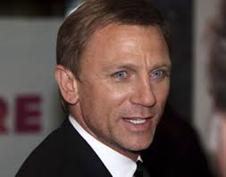 Stuntman fra ny James Bond-film i bedring