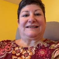 Lisa Pompa's Instagram, Twitter & Facebook