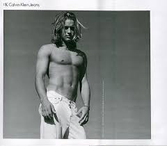 But travis fimmel is sporting a different look these days. Travis Fimmel