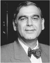 Merchant Family History: Last Name Origin & Meaning