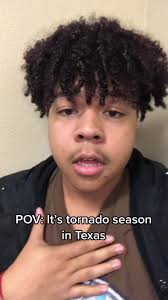 They got us next to a wall thinking this is finna help us survive a  tornado😒🌪️@_aryberry_ @btx.jasmine @jootiebootie #texas #tornado