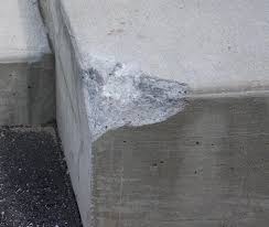 Whether your stairs are loose, squeaky, or moving away from the wall, we've got the cure. Repairing A Broken Concrete Step How To Repair Concrete Steps And Porch Sakrete