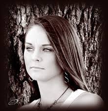 Shari Boone's Instagram, Twitter & Facebook