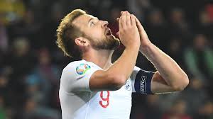 Striker harry kane was born on 28 july 1993 and was raised in walthamstow, north london. Harry Kane Konnte Laut Jose Mourinho Bis Zum Saisonende Fehlen Eurosport