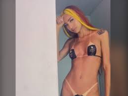 Ruivinha de Marte Nua