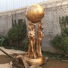 Limited to 1,500 pieces worldwide. The World Is Yours Scarface Statue Full Size For Sale