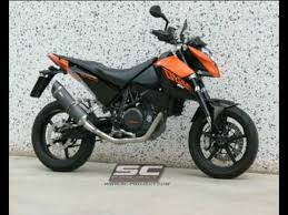 The employment of cutting edge technologies around a simple core in a lightweight but highly developed chassis has. Video Sound Ktm 690 Duke Avi Youtube