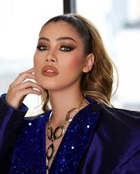 Your favorite Nicaraguan model in her natural habitat💙 H&M  @projimo_beauty36 Photo @edd.valenzuela17 Vestuario @eddie_carbajal1 #model  #nyfw #miami #miamimodel