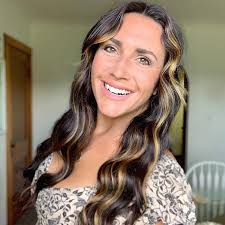 Bethann Pawlowski's Instagram, Twitter & Facebook