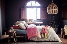 زارا هوم وتصاميم غرف فخمة جديدة من مجموعة زارا هوم Zara Home ديكورات أرابيا In 2021 Bed Decor Furniture Home