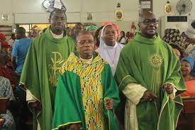 Rev father raphael egwu ndi oma : Rev Fr Eugene Sacred Heart Catholic Church Shcc Apapa Facebook