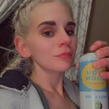 alex (@alexandralay)