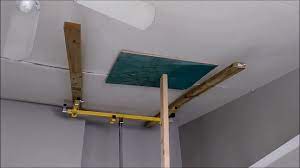 Allow the drywall mud on the seam to dry. Repairing Drywall Seams Holes And Cracks Snap Goods