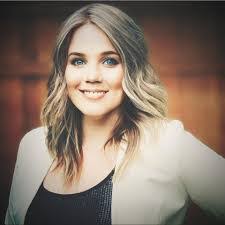 Amanda Olson's Instagram, Twitter & Facebook