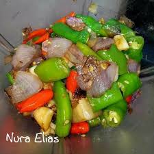 Selalunya sambal kicap ini dimakan bersama sup, nasi ayam, dan hidangan jika anda masak sup, memang paling sesuai kalau diganding dengan sambal kicap. Sambal Kicap Soto Power Sedap Sampai Tetamu Makan Bertambah