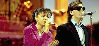 Io ti voglio bene questo non lo so stupido testone dubbi non ne ho anche se il futuro ha dei muri enormi io non ho paura e voglio innamorarmi. Aleandro Baldi E Francesca Alotta Non Amarmi Ha Conquistato Anche Jennifer Lopez