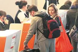„fajnie to czujesz, że „robienie dzieci to kwestia takiej właśnie beztroskiej anonimowej zachęty. Aleksandra Kwasniewska Czy Przyszla Pora Na Dziecko Super Express Wiadomosci Polityka Sport