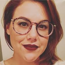 Samantha Estes's Instagram, Twitter & Facebook