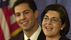 Swift chooses running mate