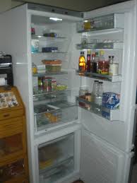 Yaklaşık 6 ay önce aldığım gri bosch marka xl buzdolabımdan (kgn76ai32n) 3 adet cam raf çıktı. Bosch Kge58aw30n A Kombi Buzdolabi Incelemesi