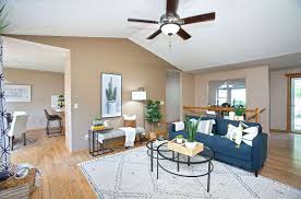 The Difference Between Home Staging And Interior Design Diy Homestaging Interiordesign Homestagingtips H Home Staging Interior Design Home Decor Styles