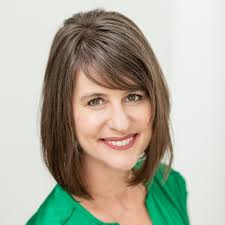 Sarah Howley's Instagram, Twitter & Facebook