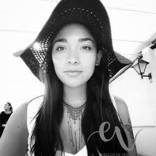 En dichter & neira, nos apasiona entender e integrar analíticamente la dinámica del punto de venta, mejorar la ejecución dentro de la tienda, y relación del consumidor y las marcas, ofreciéndole a nuestros clientes una perspectiva única en el mercado. 17 Habitar Nuestros Cuerpos Con Soberania Femenina Y Amor Con Nicole Arpoulet By Estilos De Vida A Podcast On Anchor