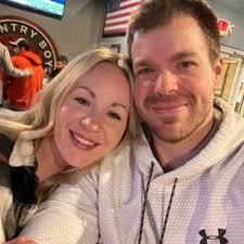 Kayla Stepp (@kmstepp)