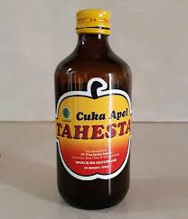 Daesang chung jung one apple vinegar ( rp 15.000,00/500 ml) cuka apel dari korea selatan ini mengandung ekstrak apel berkualitas tinggi. It S Moo Moo Review Cuka Apel Tahesta Sebagai Toner Untuk Jerawat Dan Kutil