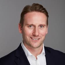 There are many reasons I like working with and helping other people.