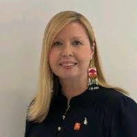 Linda Brindley's Instagram, Twitter & Facebook