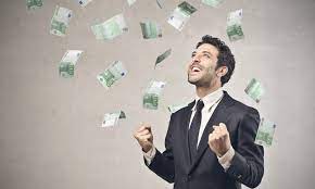 Monatlich 11.000 euro brutto + bonus am jahresende (nach aktuellem wechselkurs). Dieser Banker Verdient Zu Viel Tabu Thema Gehalt
