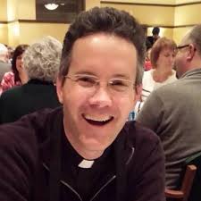 Fr. Dave Sizemore (@onegroovypadre)