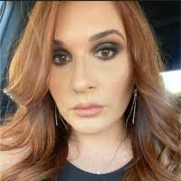 Aida Lorenzo's Instagram, Twitter & Facebook