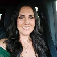 Danielle Dilday's Instagram, Twitter & Facebook