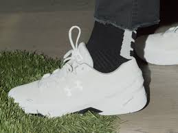 Low to high sort we offer quality and fashion products for buyers all over the world，such as the shoes & bags products.we guarantee a safe and secure. Is It The Shoes Steph Curry Hasn T Made Under Armour Cool Yet