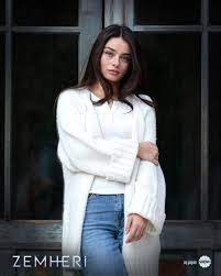 Zemheri ( episode 4 ) 50% giffed. Ayca Aysin Turan On Instagram Firuze Zemheri Carsamba 20 00 De Showtv De Tv Show Outfits Fashion Bollywood Girls