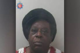 Tributes to Irlam mum Vicky Lowe after she loses cancer battle