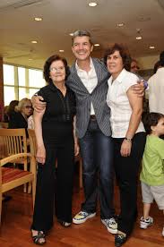 Um momento que deixou o apresentador da sic visivelmente emocionado, não conseguindo conter as. Fotos Joao Baiao Apresenta Livro Pelo Coracao De Portugal