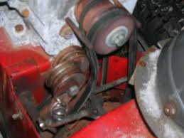 Followed the instructions in the helped me id part number for auger belt for 25 year old snow blower. How To Adjust Belts On A Snowking Snowblower With 10hp Tecumseh Engine