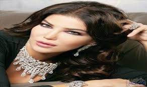 مي حريري تكشف سر النجاة من حادث احتراق شعرها fashion jewelry earrings
