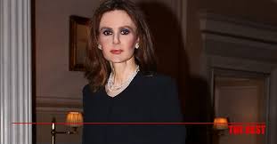 «με έπαιρνε τηλέφωνο, με ρωτούσε πιεστικά πότε θα του κάτσω και © παρέχεται από: Katia Dandoylakh Ti Eipe Gia To Peristatiko Me Thn Patrinh Lena Drosakh Kai Pasignwsto H8opoio