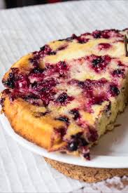 Für den boden butter und zucker schaumig schlagen. Johannisbeerkuchen Saftiger Kuchen Aus Schwarzen Johannisbeeren Foodtempel Rezept Johannisbeeren Kuchen Johannisbeerkuchen Kuchen