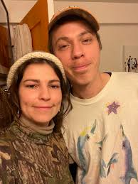 My boyfriend and I are in search of a room or suite starting Mid November-  Dec 1st. We're a non-partying, non-smoking, pet free British couple in out  early 30's. We are quiet